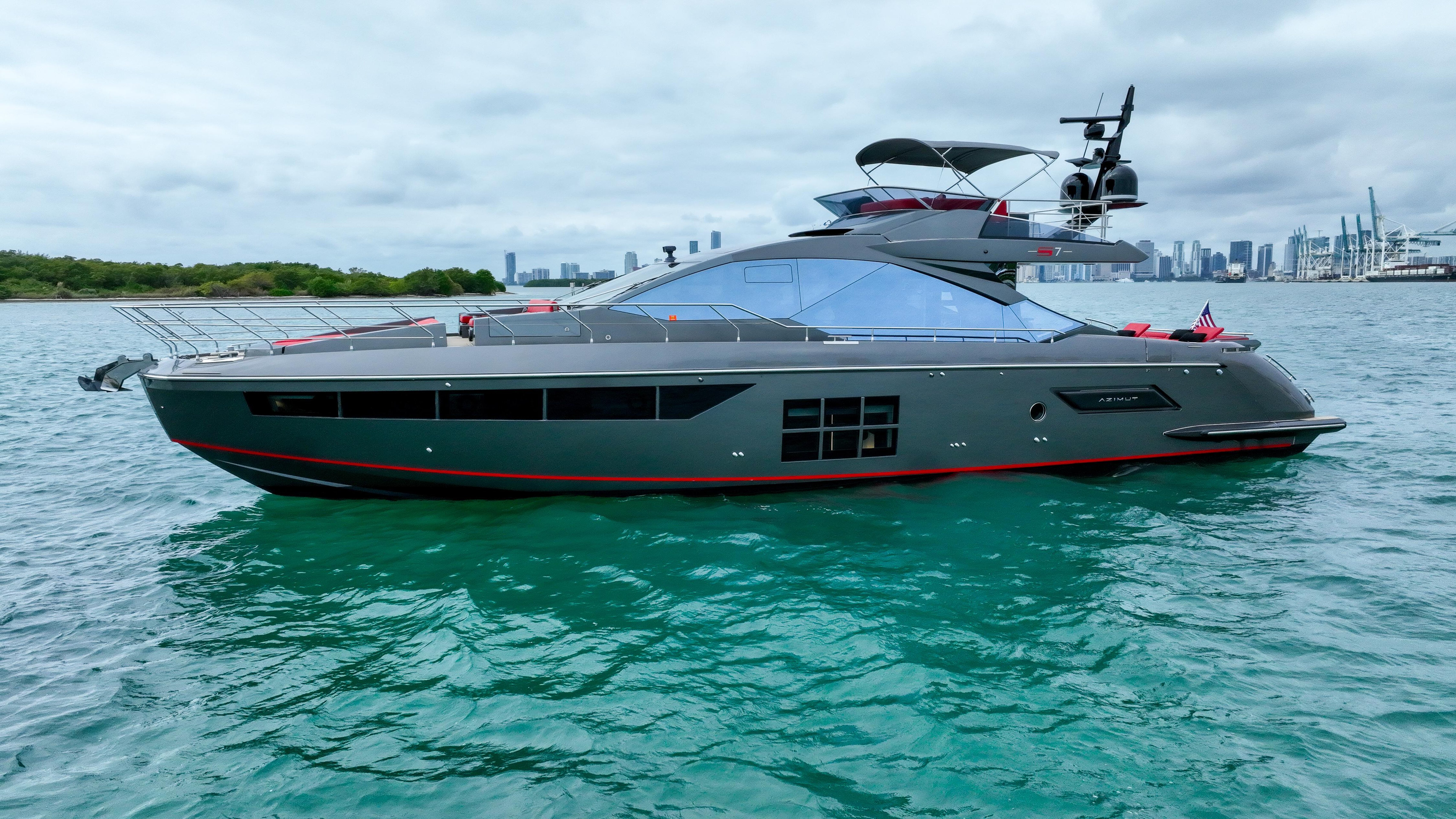 360 VR Virtual Tours of the 2019 Azimut S7 
