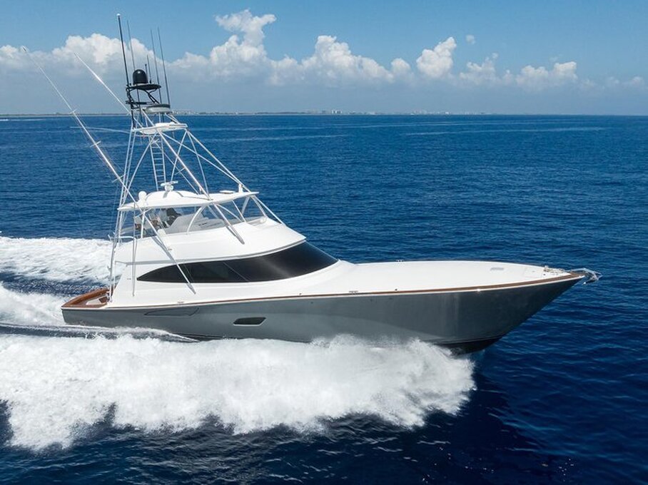 360 VR Virtual Tours of the 2023 Viking 80' Convertible 