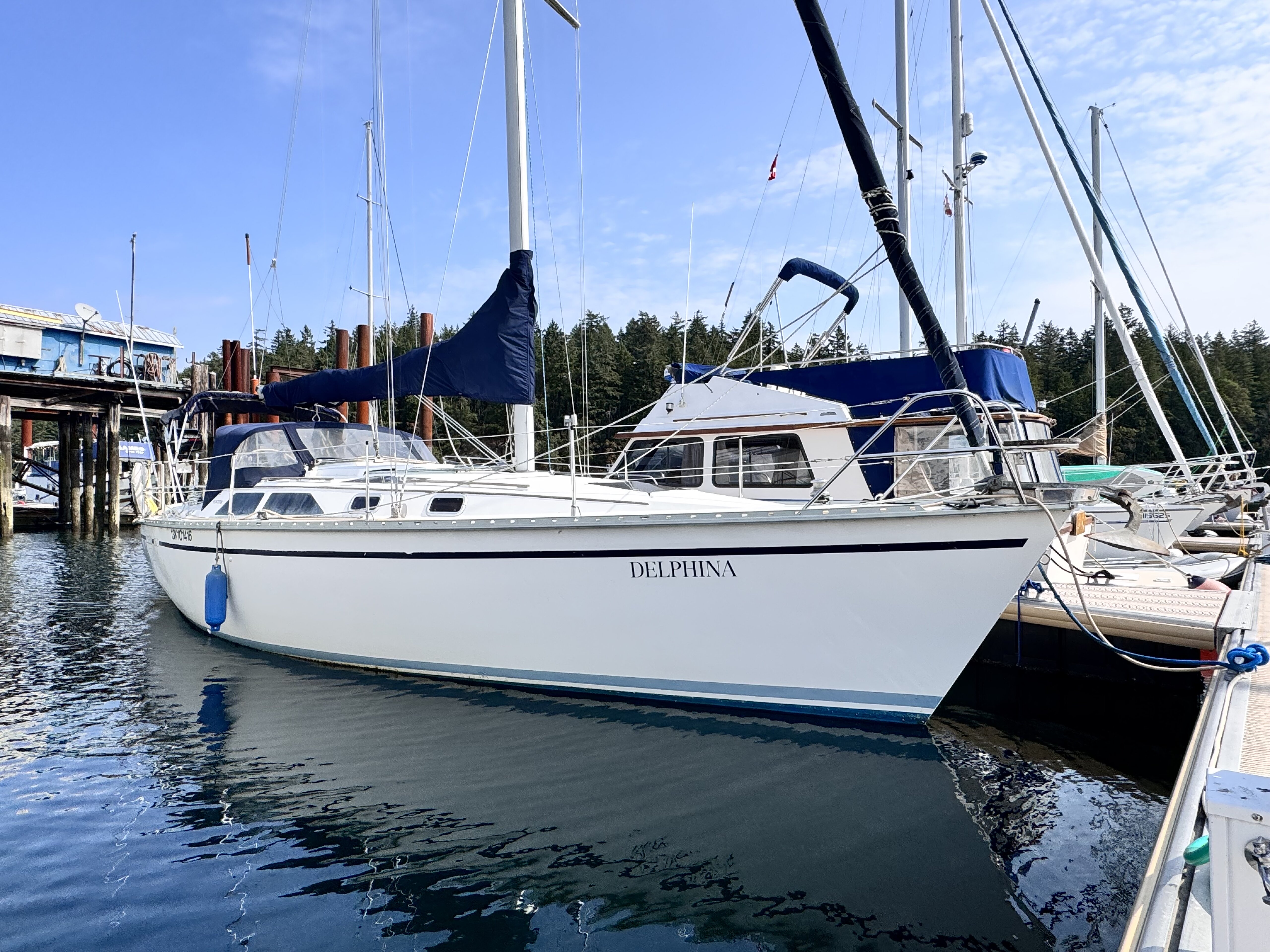 360 VR Virtual Tours of the Hunter Legend 35.5
