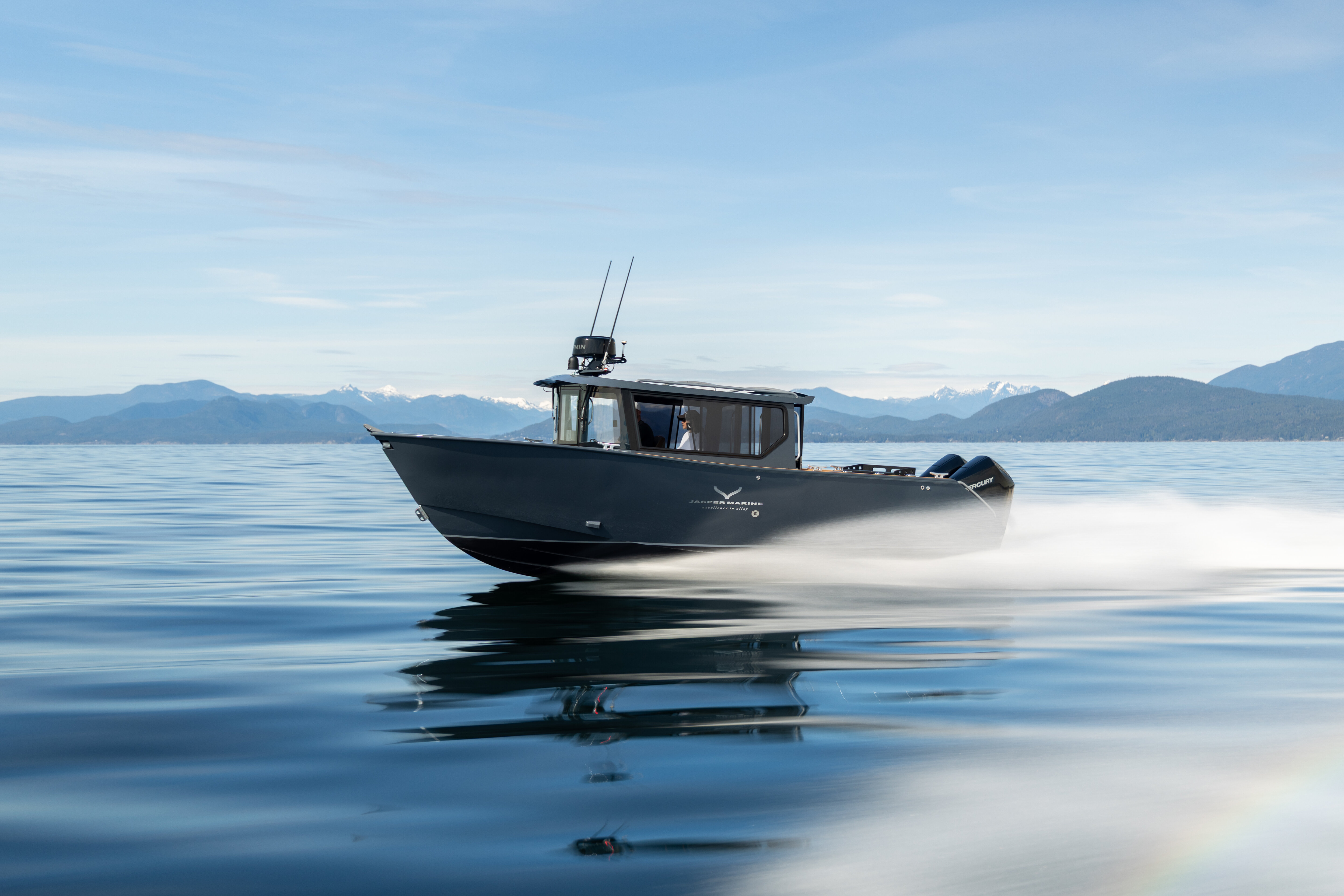 360 VR Virtual Tours of the 2026 Jasper Marine Defender 22 - Open Bow - Hale Navy