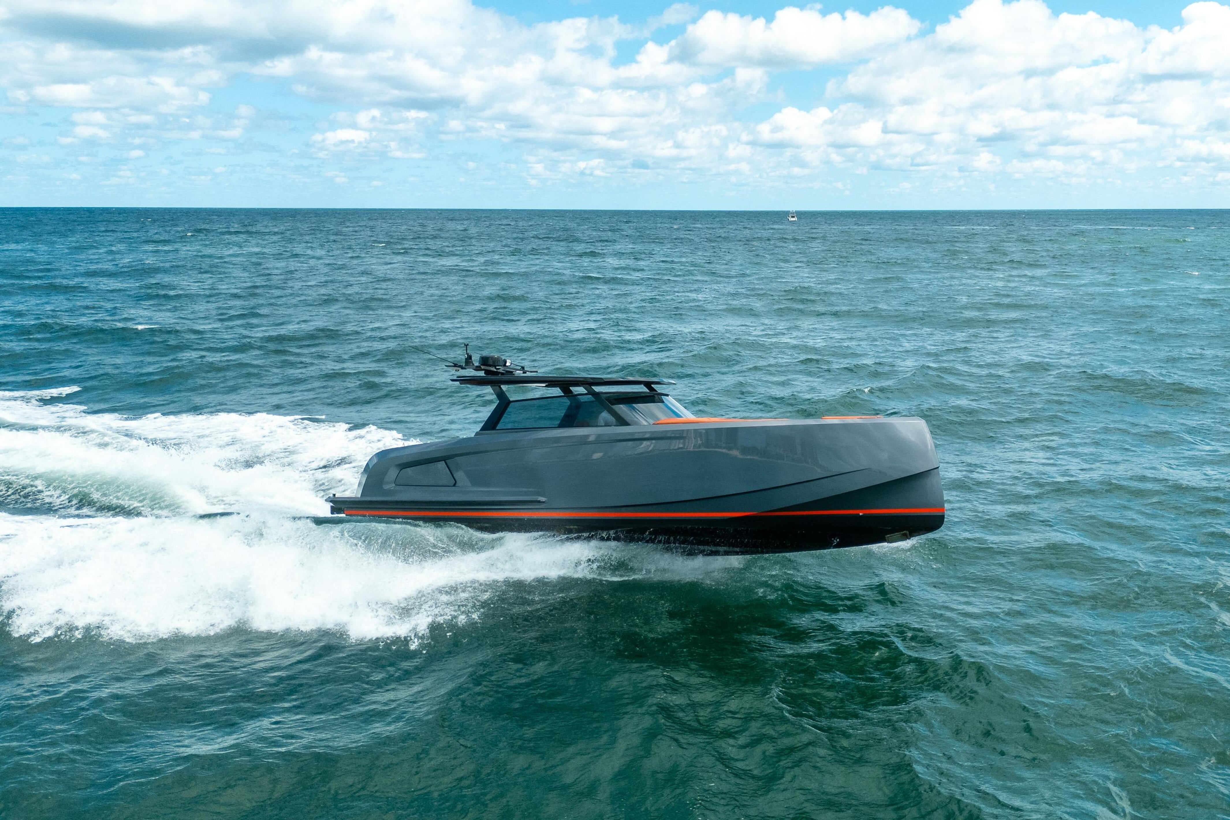 360 VR Virtual Tours of the 2022 Vanquish Yatchts VQ45 - 