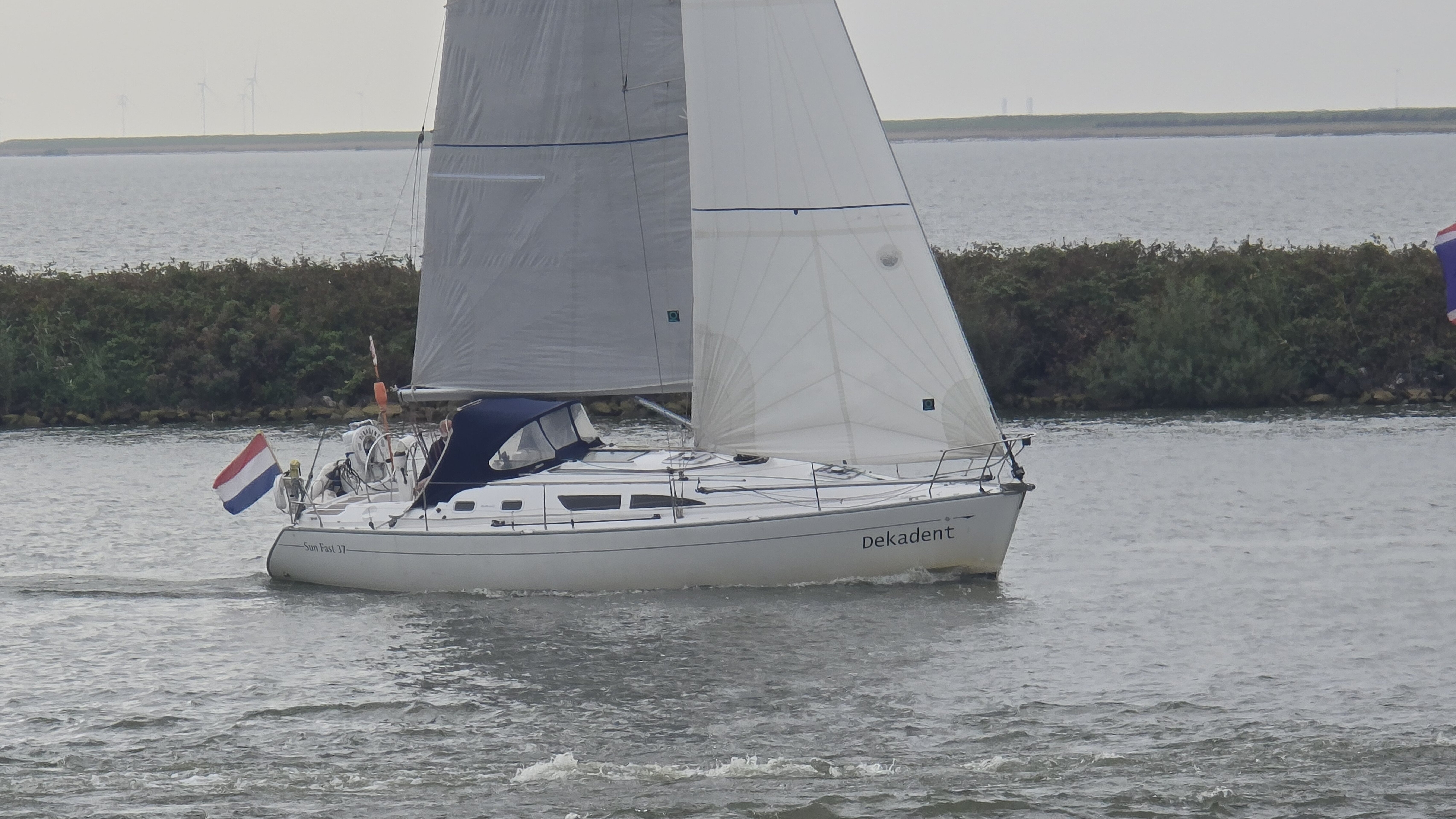 360 VR Virtual Tours of the Jeanneau Sun Fast 37
