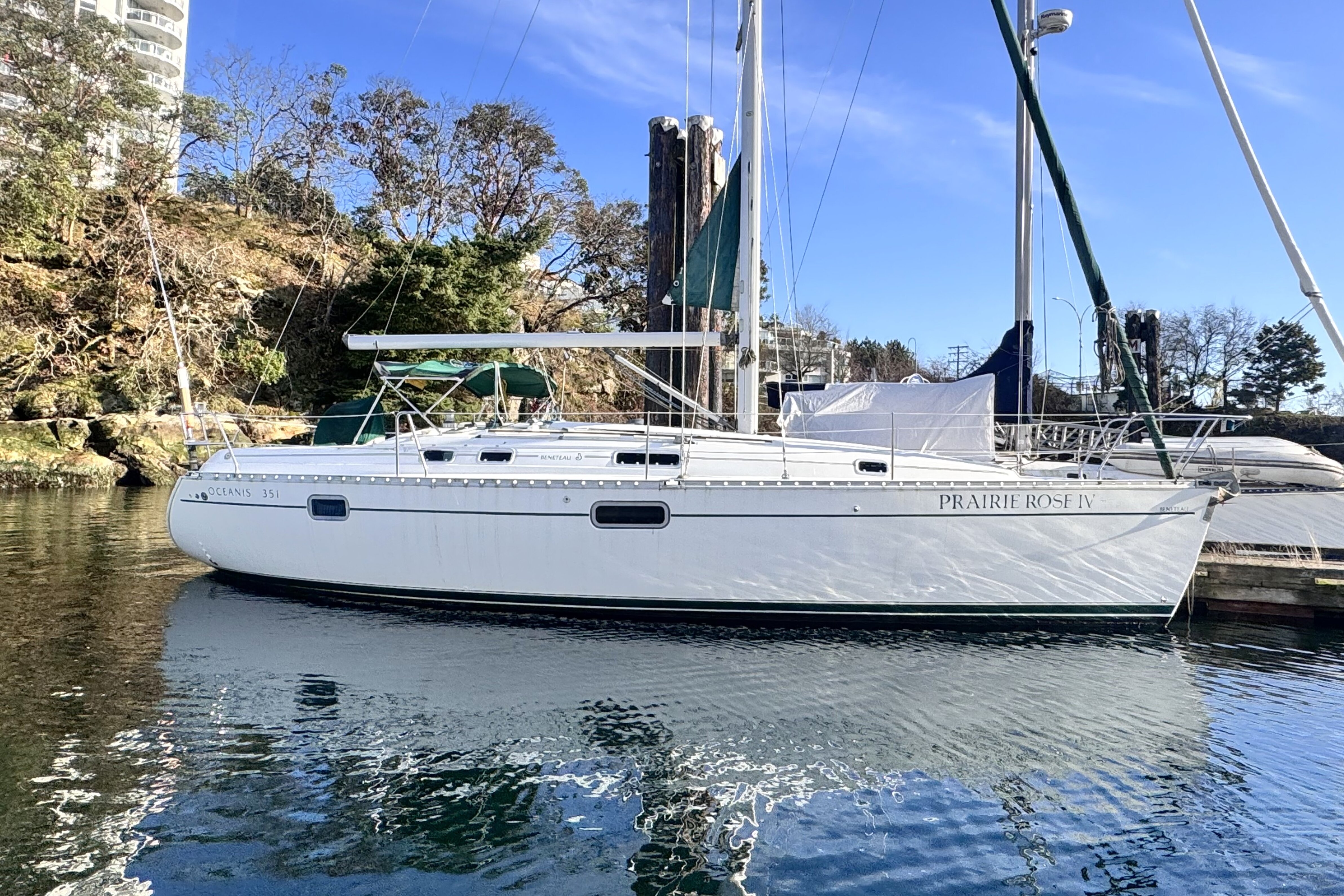 360 VR Virtual Tours of the Beneteau Oceanis 351