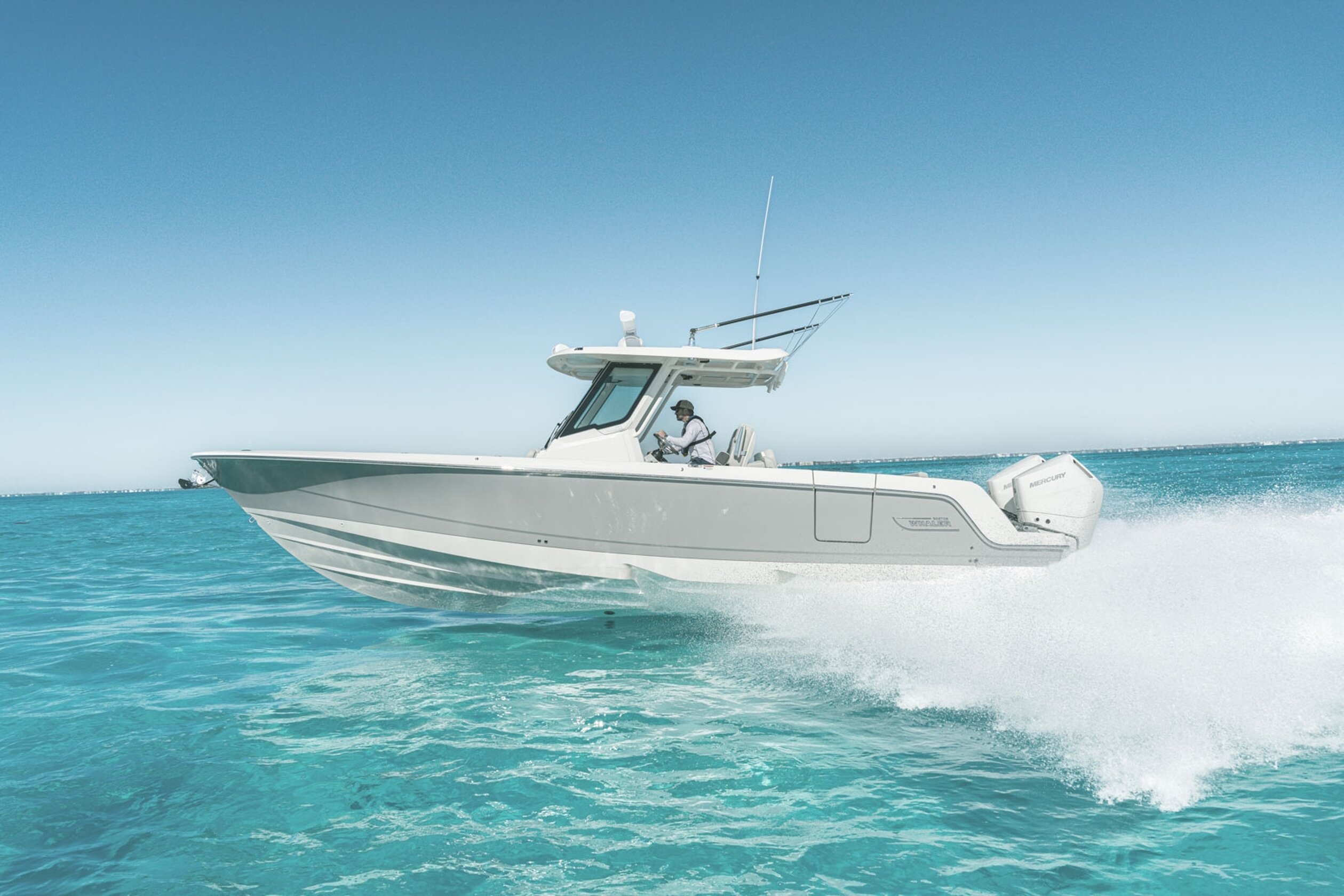 360 VR Virtual Tours of the Boston Whaler 330 Outrage