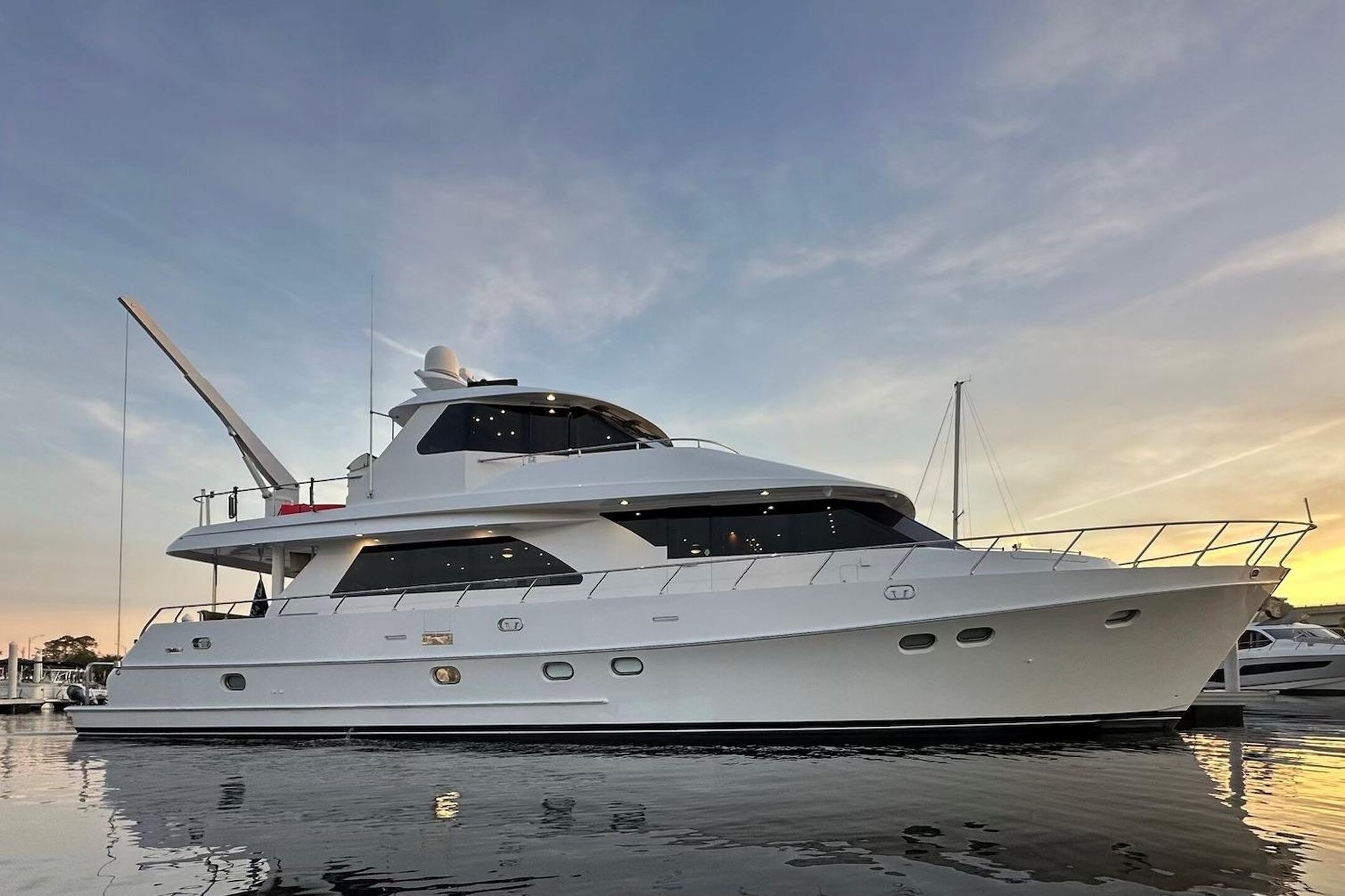 360 VR Virtual Tours of the 2005 Ocean Alexander 78' Pilothouse - 