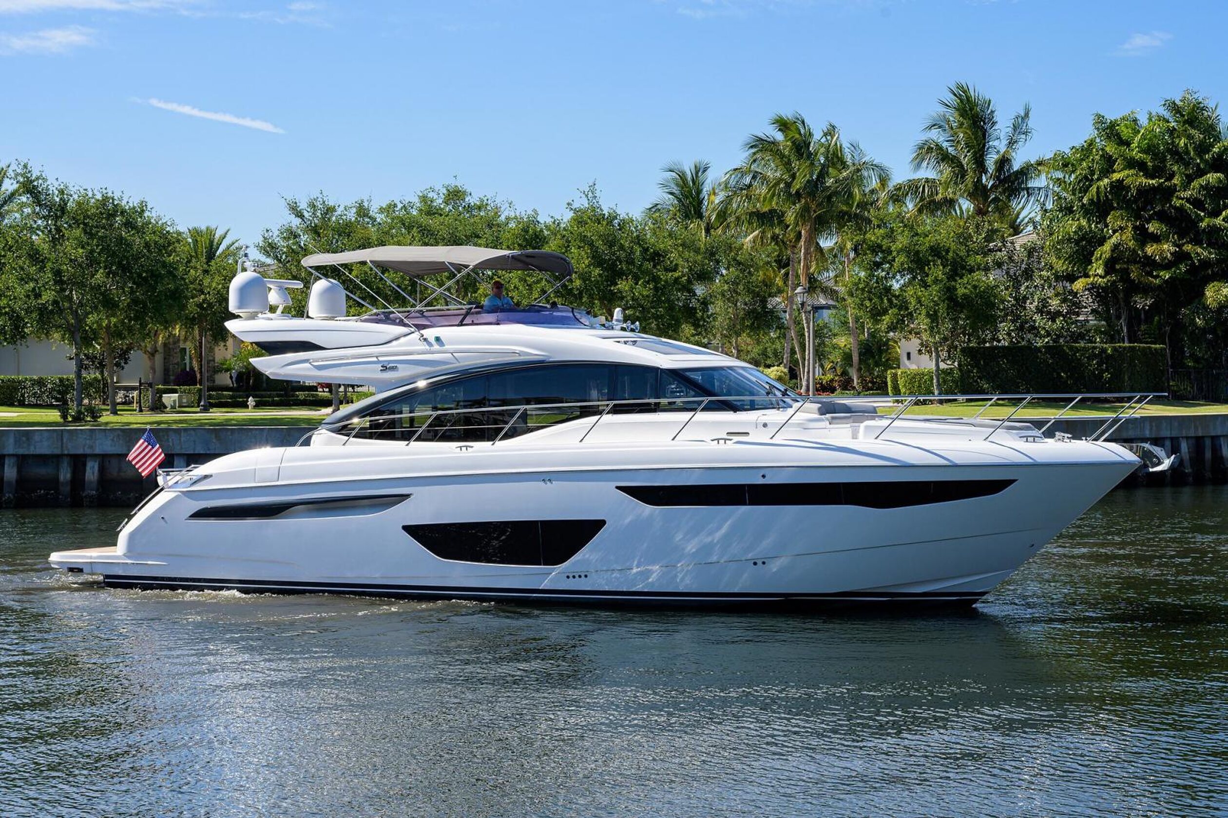 360 VR Virtual Tours of the 2018 Princess 60 Flybridge 