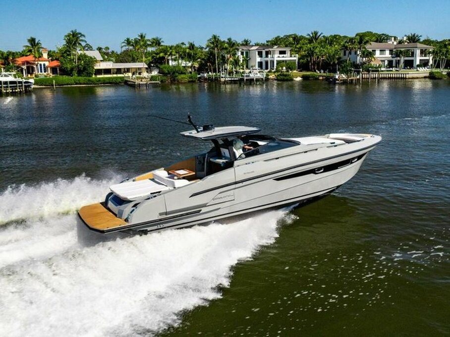 360 VR Virtual Tours of the 2024 Rio Yachts 50' Daytona