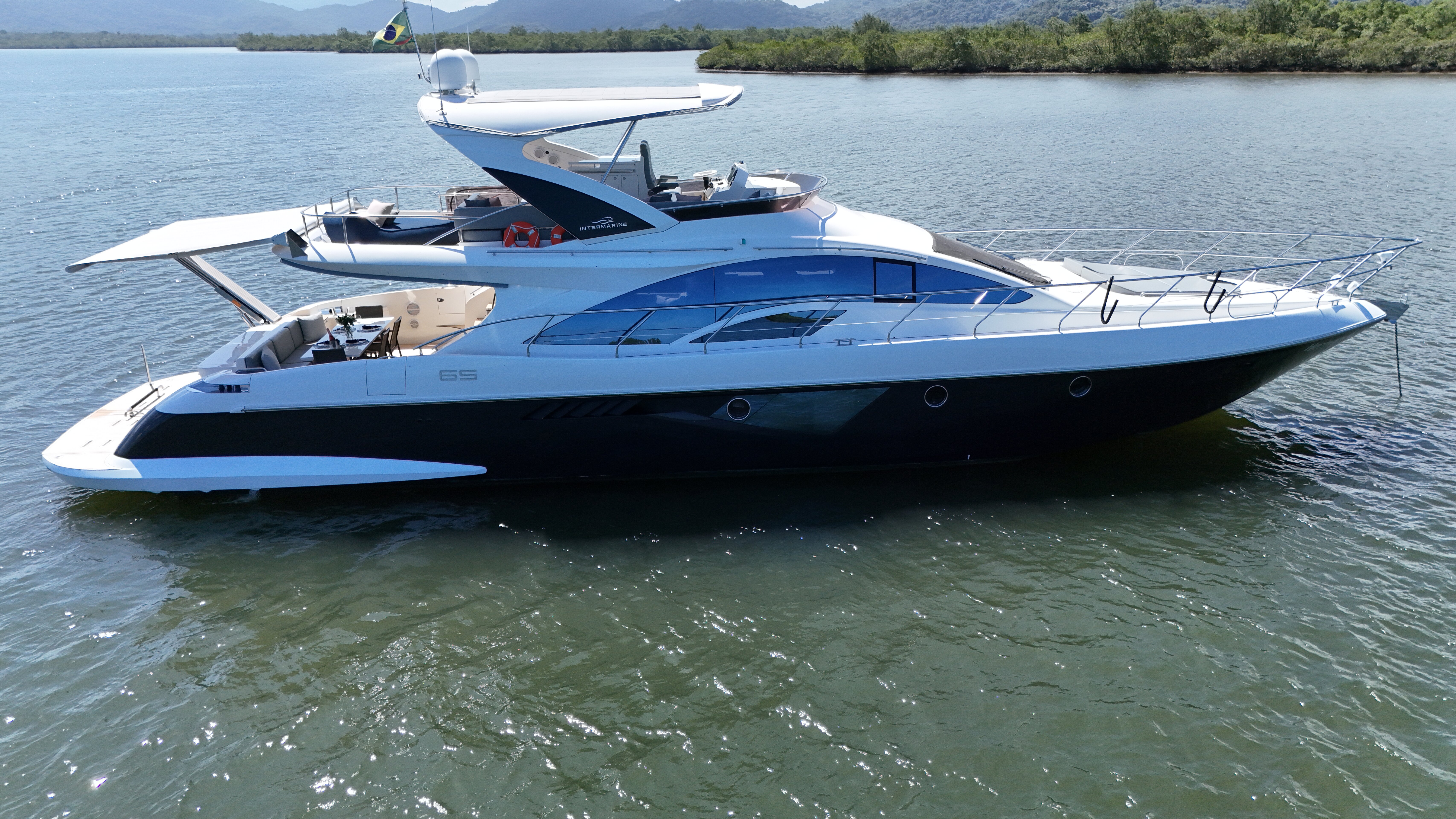 360 VR Virtual Tours of the Intermarine 65 - 2013