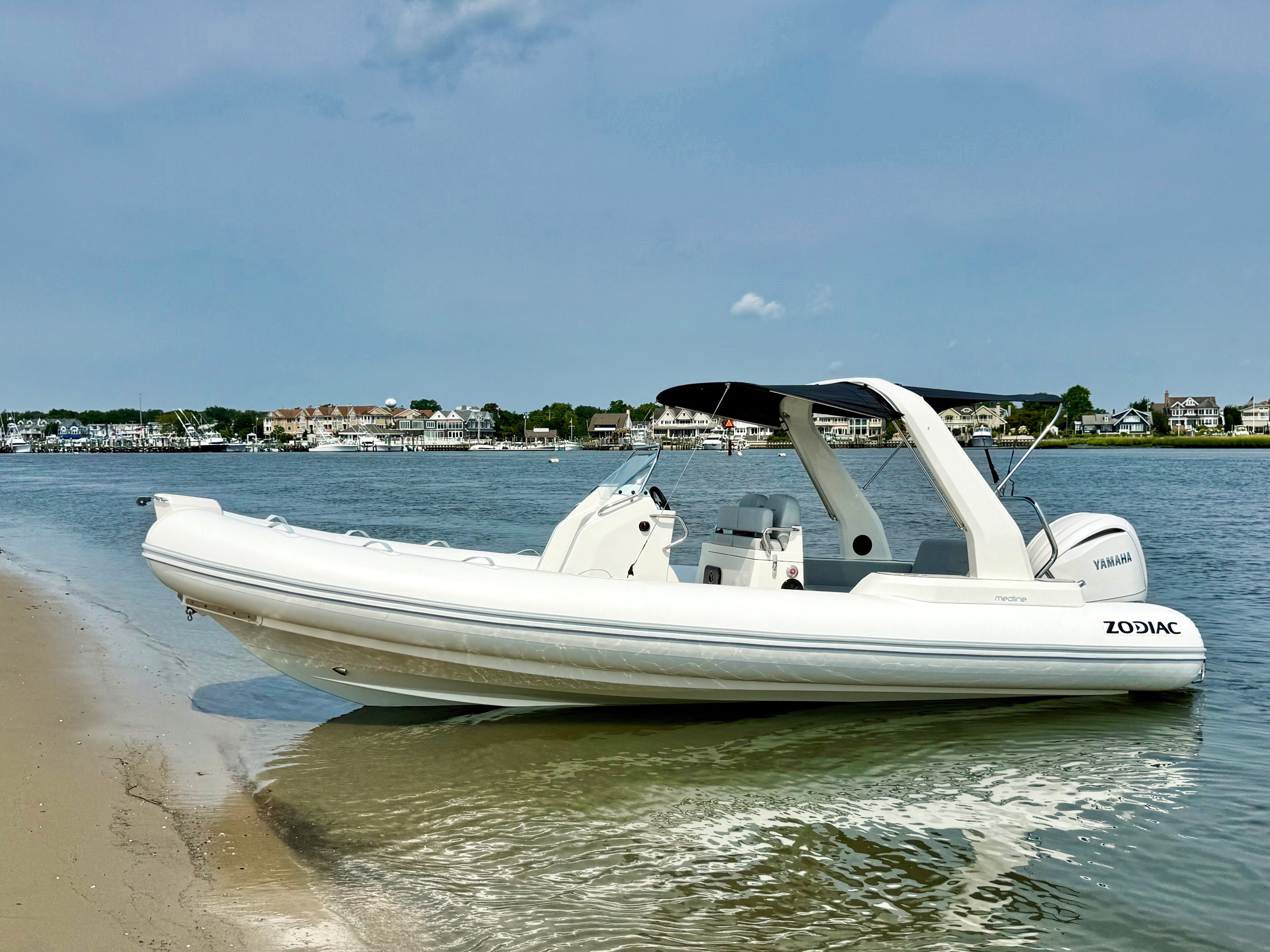 360 VR Virtual Tours of the 2026 Zodiac Medline 7.5