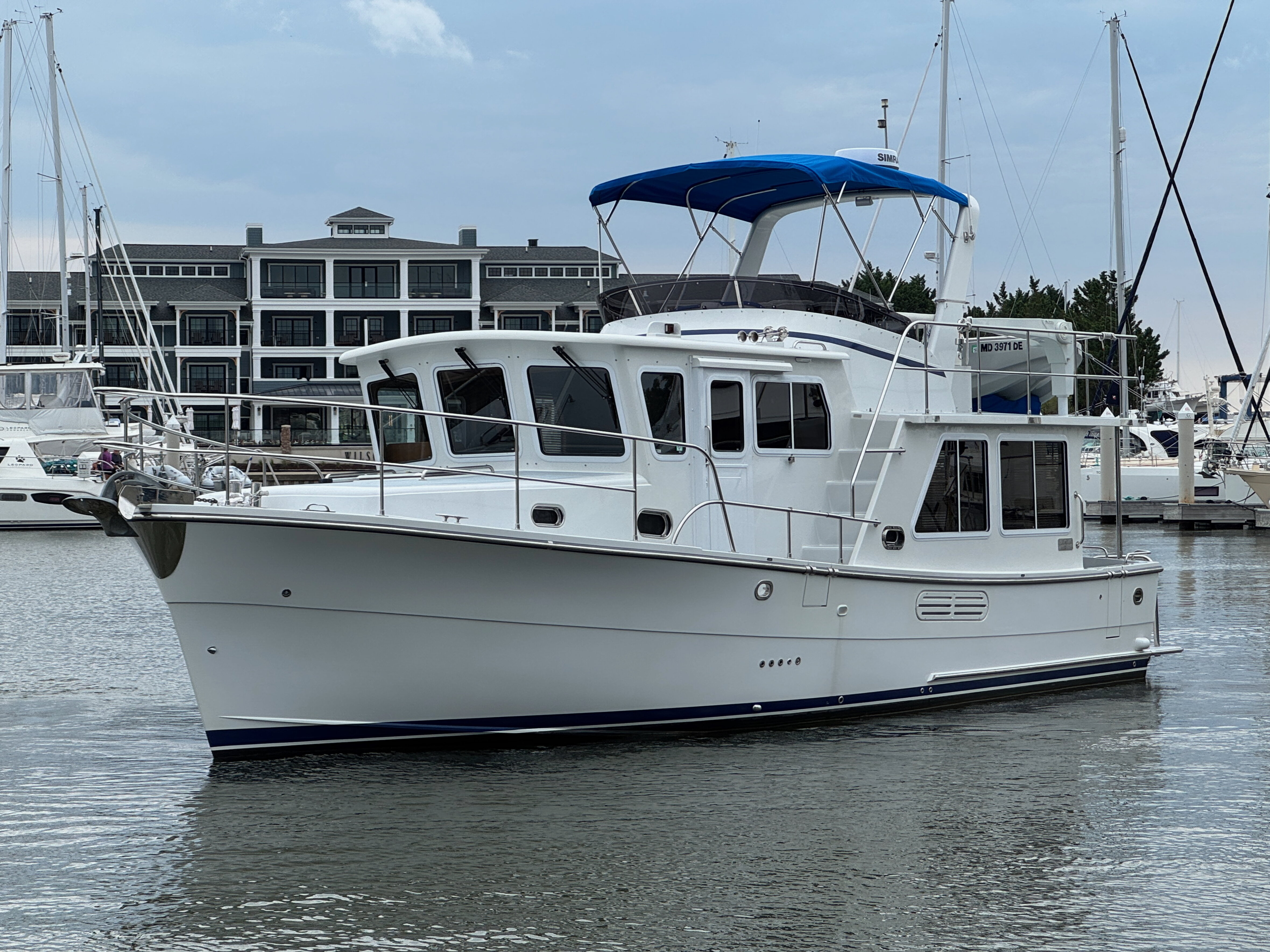 360 VR Virtual Tours of the 2023 Helmsman Trawlers 38E