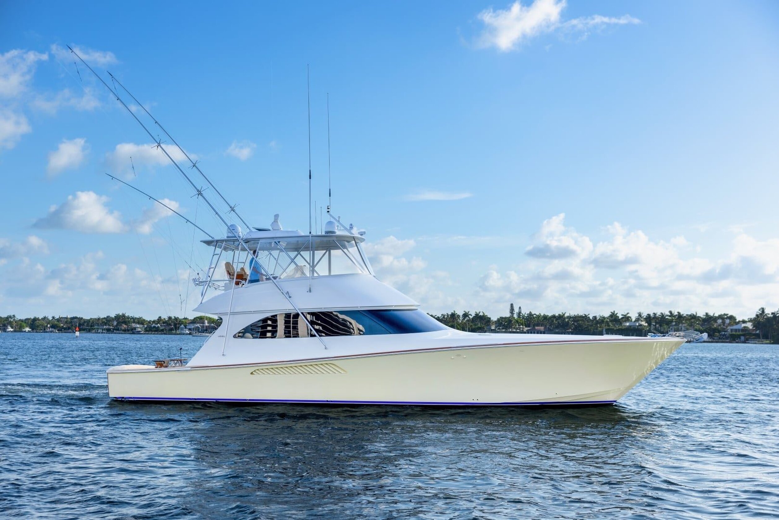 360 VR Virtual Tours of the 2008 Viking 60' Convertible 