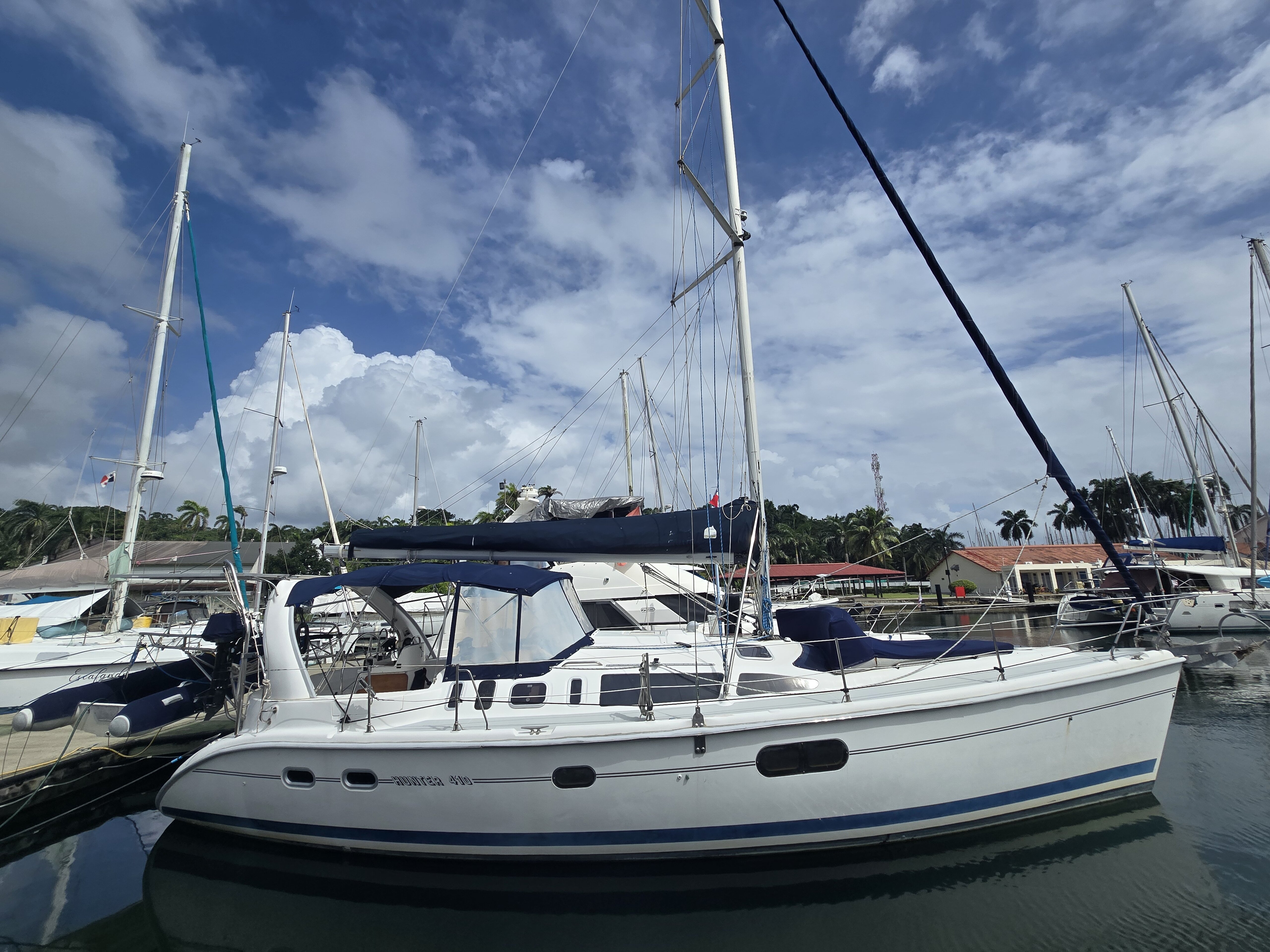 360 VR Virtual Tours of the Salty Monkey