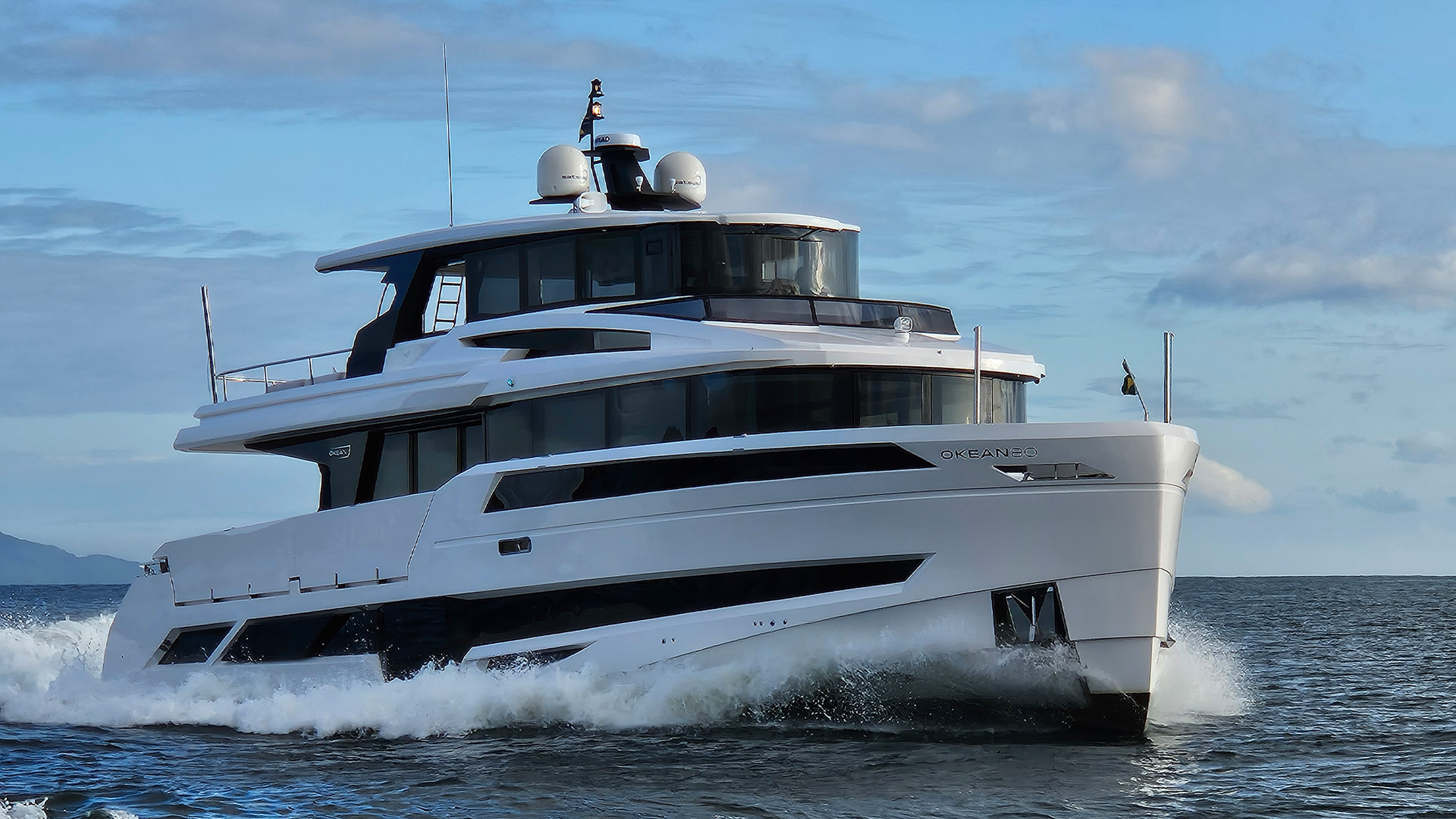 360 VR Virtual Tours of the OKEAN 80'