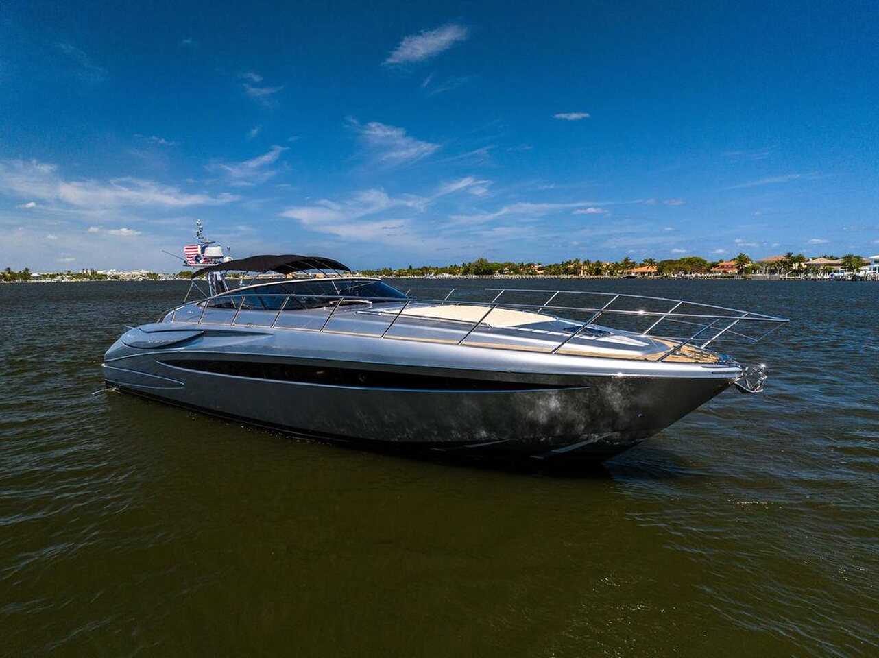 360 VR Virtual Tours of the 2014 Riva 52 LE 