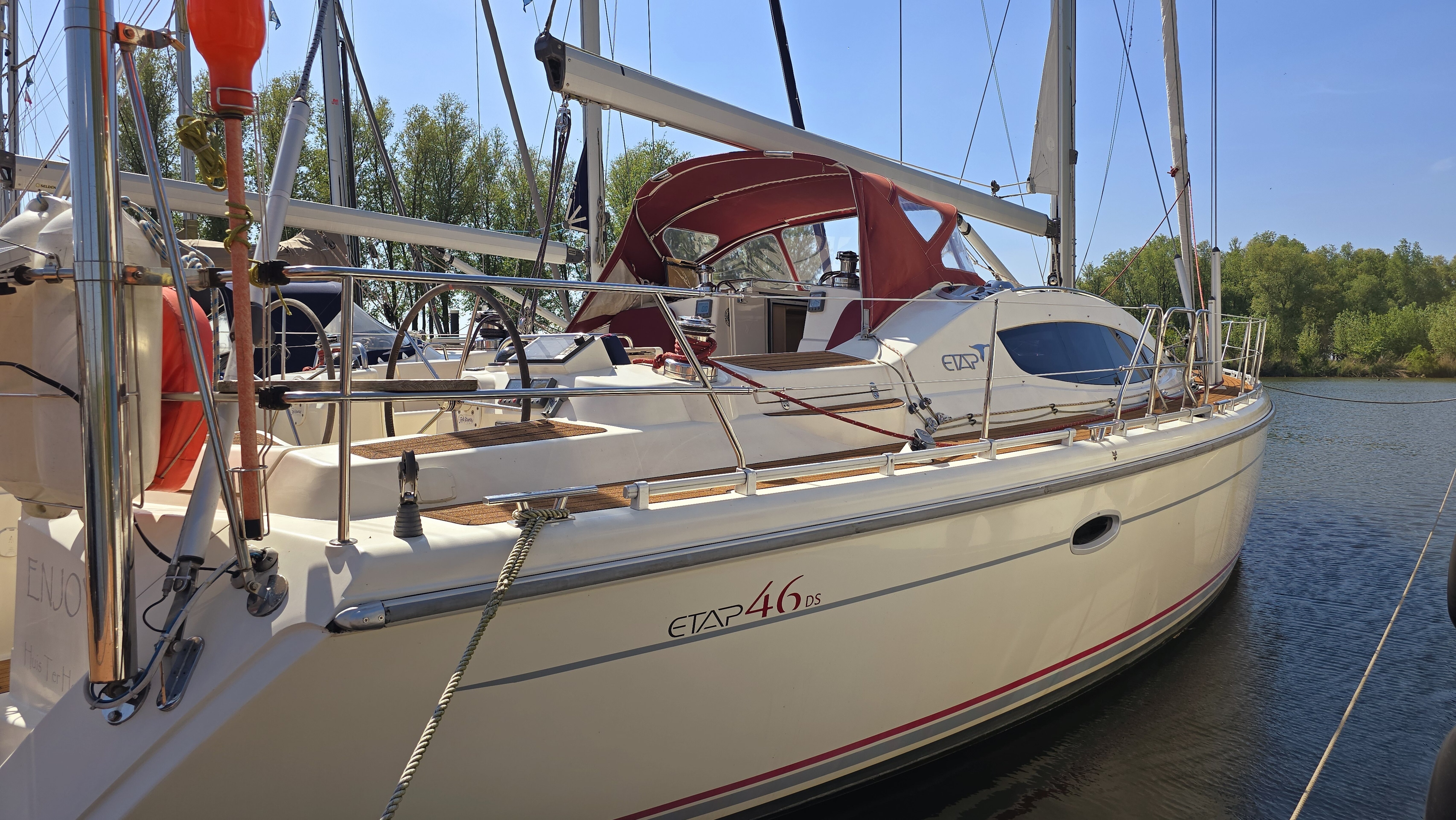 360 VR Virtual Tours of the Etap 46 DS