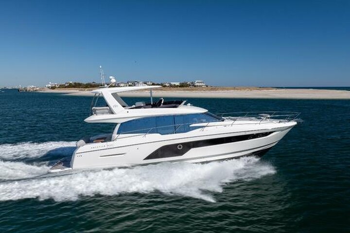 360 VR Virtual Tours of the Prestige 590