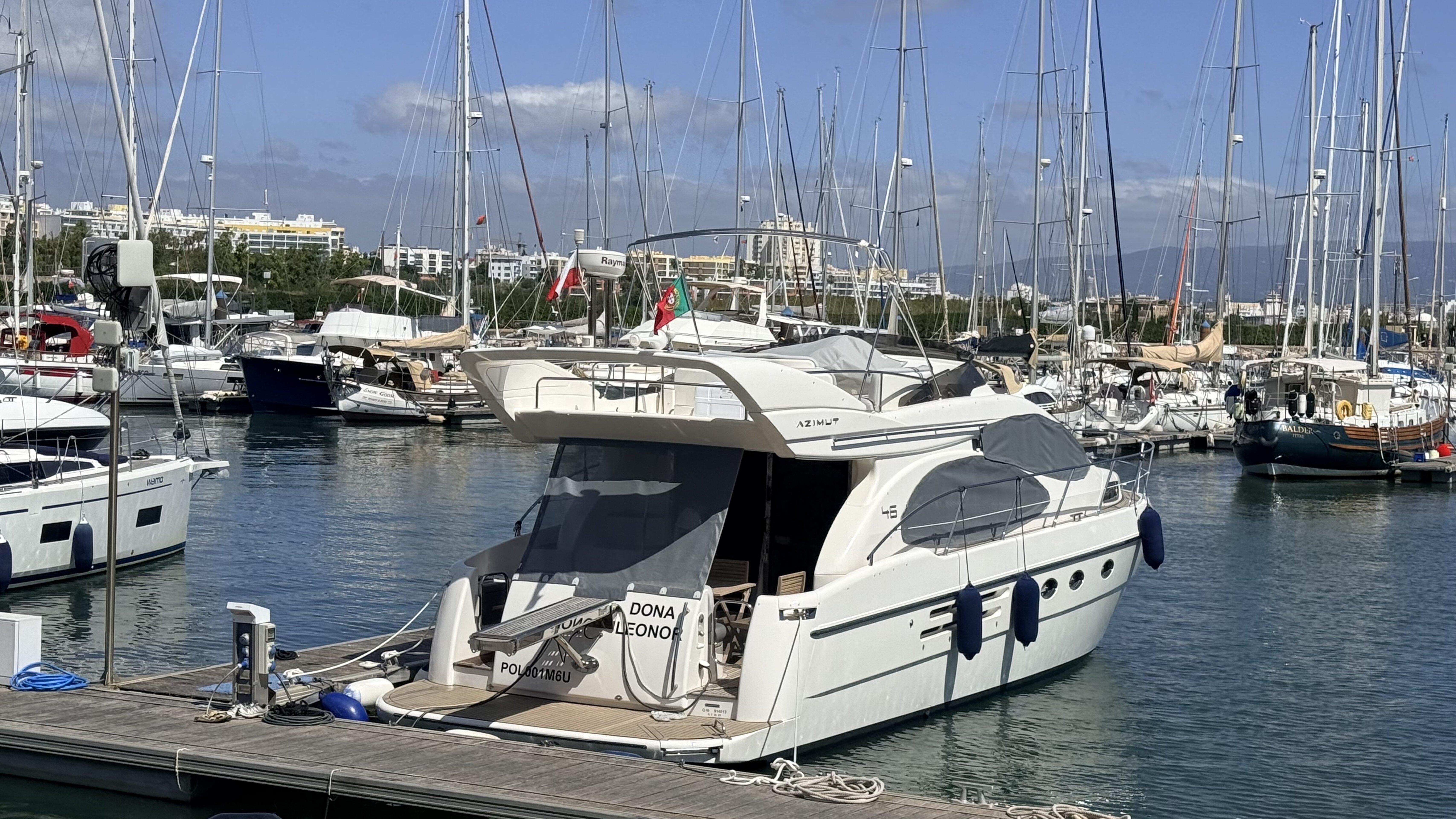 360 VR Virtual Tours of the Azimut 46